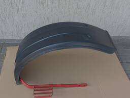 80-8403010-А Крыло левое пластиковое с одним кронштейном под ГУР