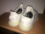 Adidas Yeezy Boost 350 V2 Triple White - фото 3