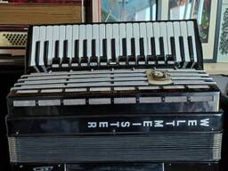 Аккордеон Weltmeister S5 готово-выборный