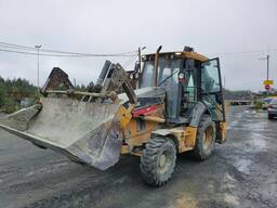 Аренда экскаватора-погрузчика John Deere 325K