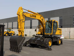 Аренда колесного полноповоротного экскаватора LGCE. Планировочный ковш 0.8м3, гидромолот
