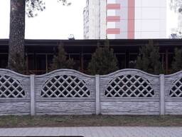 Бетонный забор плита «Камень» с вертикальной ковкой