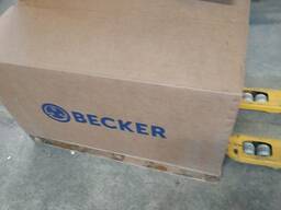 Безмасляный вакуумный насос Becker VTLF 2.500