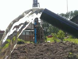 Бурение скважин под воду.