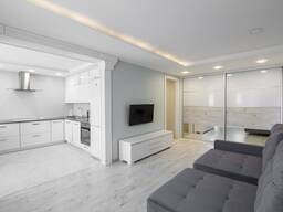 Четырехкомнатная квартира на Комсомольском озере прямо в парке Победы.