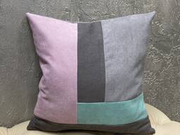 Декоративная наволочка на подушку с геометрическим рисунком