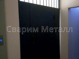 Двери металлические (двери в тамбур, лифтовую, мусоропровод)
