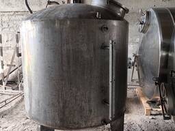 Емкость нержавеющая 1, 4 куб, с мешалкой и змеевиком