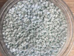 Гранула полипропилена (ПП) бело-голубой