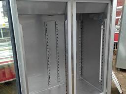 Холодильный шкаф