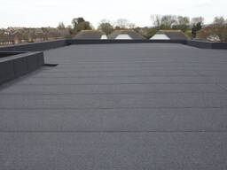 Кровельные работы по монтажу плоской кровли из рулонных наплавляемых материалов