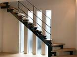 Лестница на второй этаж перила - фото 1