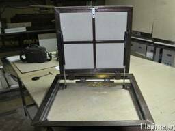 Люк на пол на амортизаторах 80*80