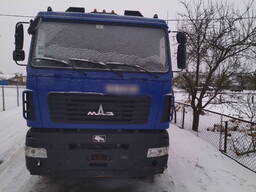 МАЗ-631228-8526-012 с гидроманипулятором и прицепом