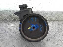 Насос ГУ бензиновый Mercedes BENZ C-Class