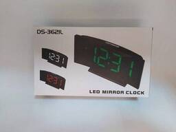 Настольные светодиодные часы DS-3621L белый