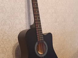 Новые гитары (и скидка 50% на набор гитариста)