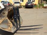 Перекидные вилы для экскаваторов-погрузчиков - фото 2