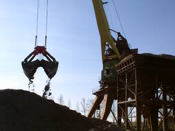 Песок природный речной (самовывозом со склада порта)