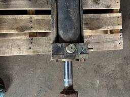 Пневматический цилиндр