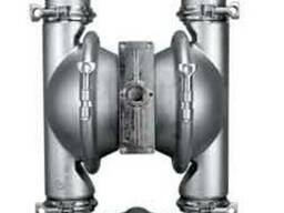 Пневмоприводный двухдиафрагменный самовсасывающий насос.