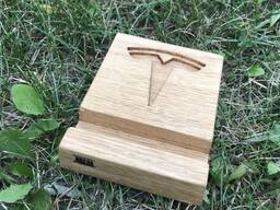 Подставка для смартфона Tesla (дуб)