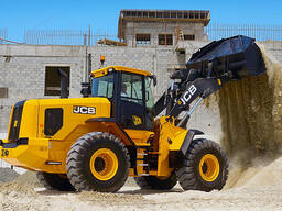Погрузчик фронтальный JCB 455 ZX высокой мощности в аренду