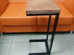 Приставной столик