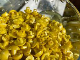 Пуговицы на ножке