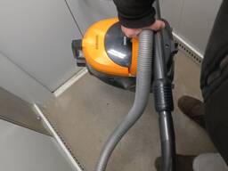 Пылесос для сухой уборки 2000w со стройки