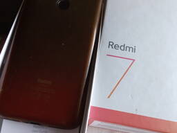 Redmi 7 100 Gb 6.5" в максимальной комплектации.