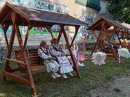 Садовые качели