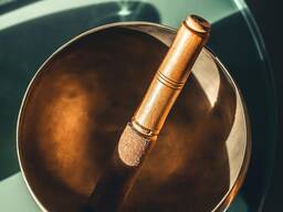 СПА Массаж с использованием Тибетских поющих чаш