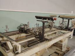 Станок для сборки дверных рам