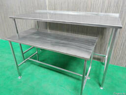 Стол из нержавеющей стали