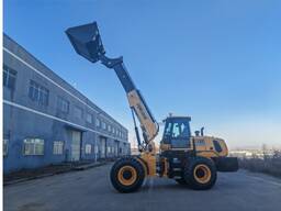 Телескопический колесный погрузчик FORLOAD T500 3,5 тонны.