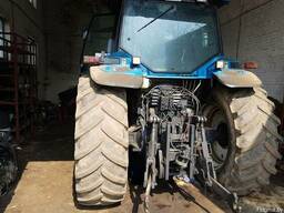 Трактор New Holland
