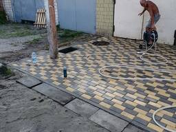 Укладка бордюров и тротуарной плитки