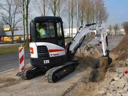 Услуги мини-экскаватора. Экскаватора-погрузчика.