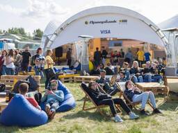 Ведущий на корпоратив